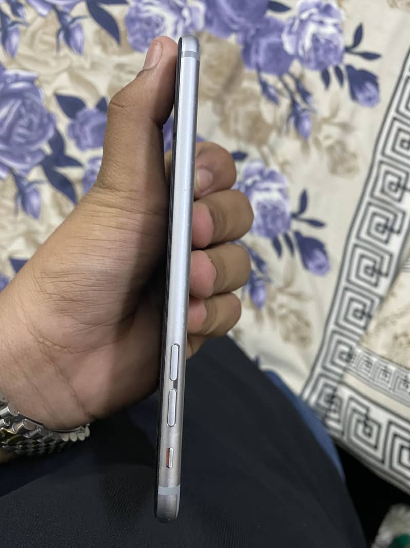 Apple iPhone 6S Plus 5