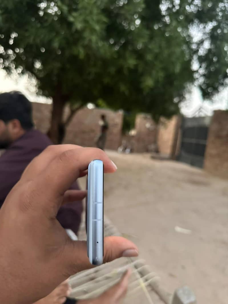 Google Pixel 7a 4