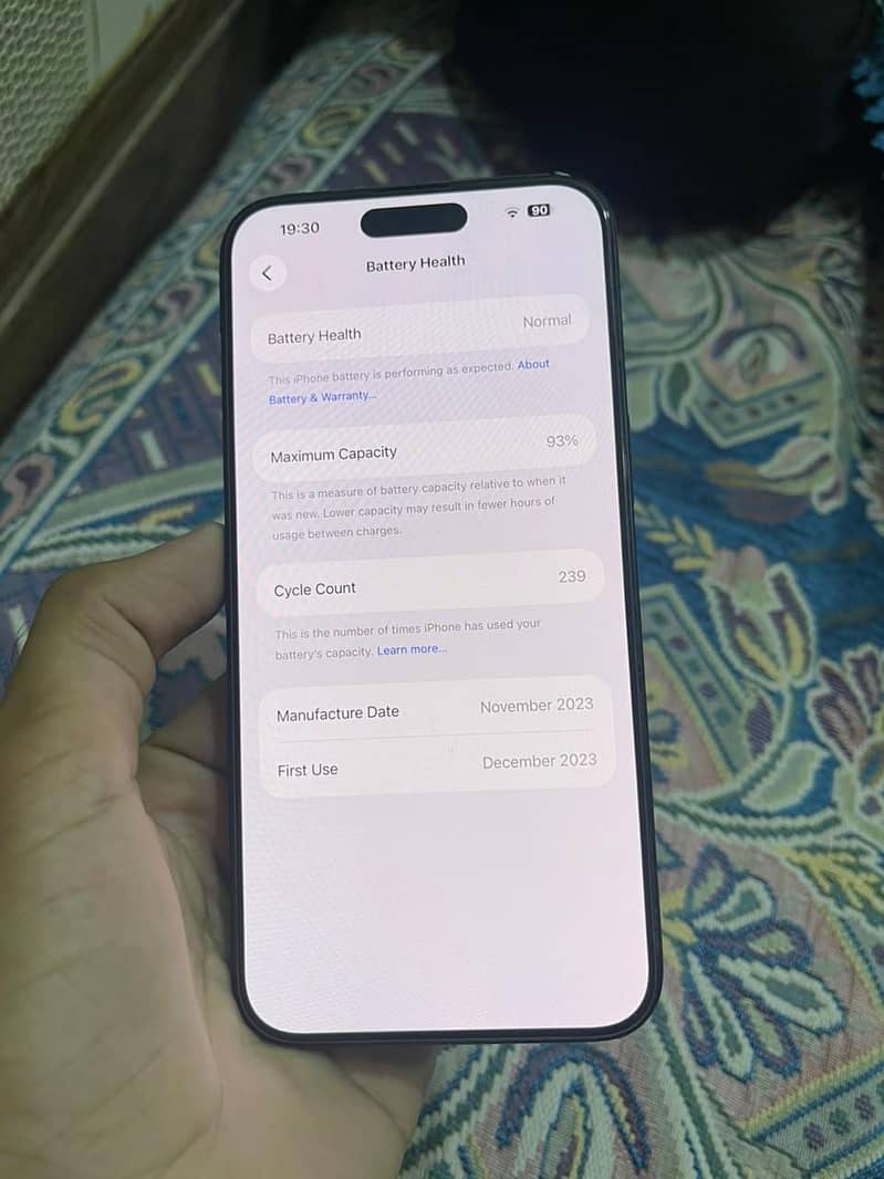 Apple iPhone 15 Pro Max 3