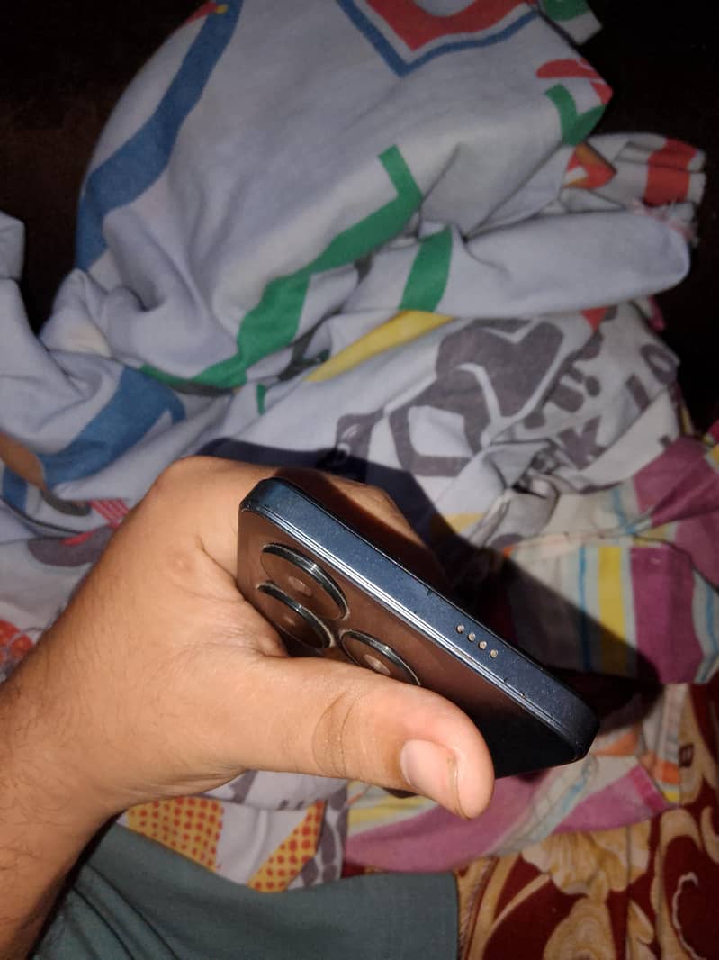 Tecno Spark 20C 4
