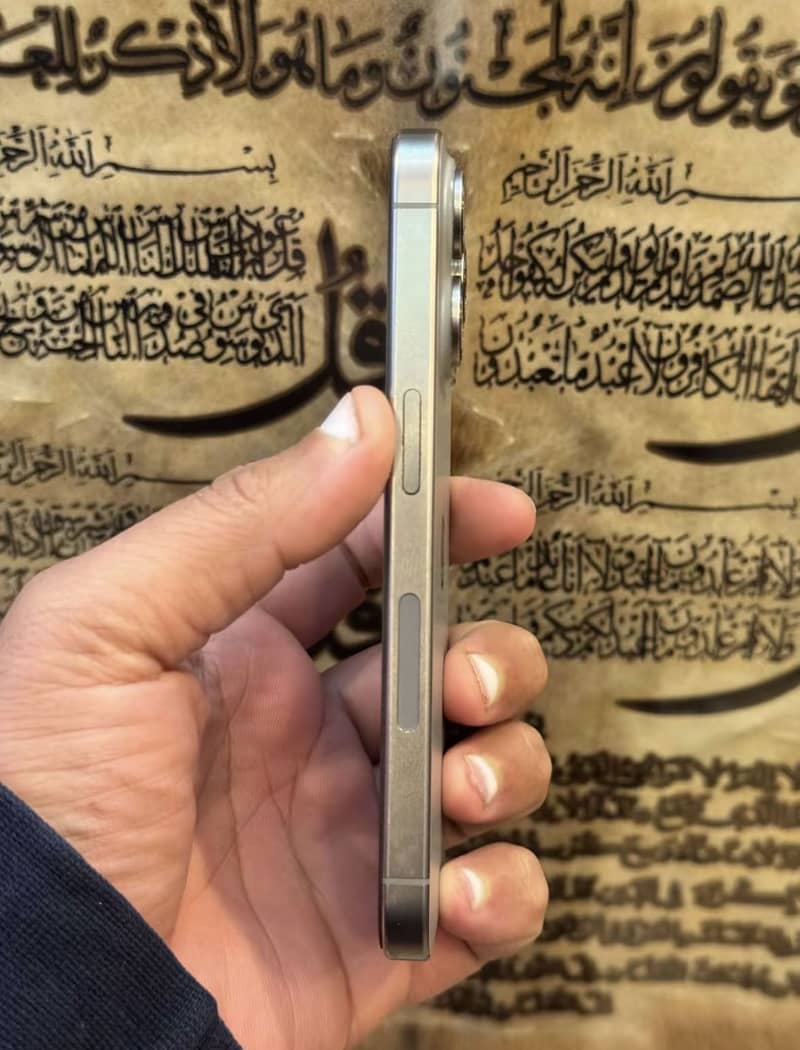 Apple iPhone 15 Pro 1