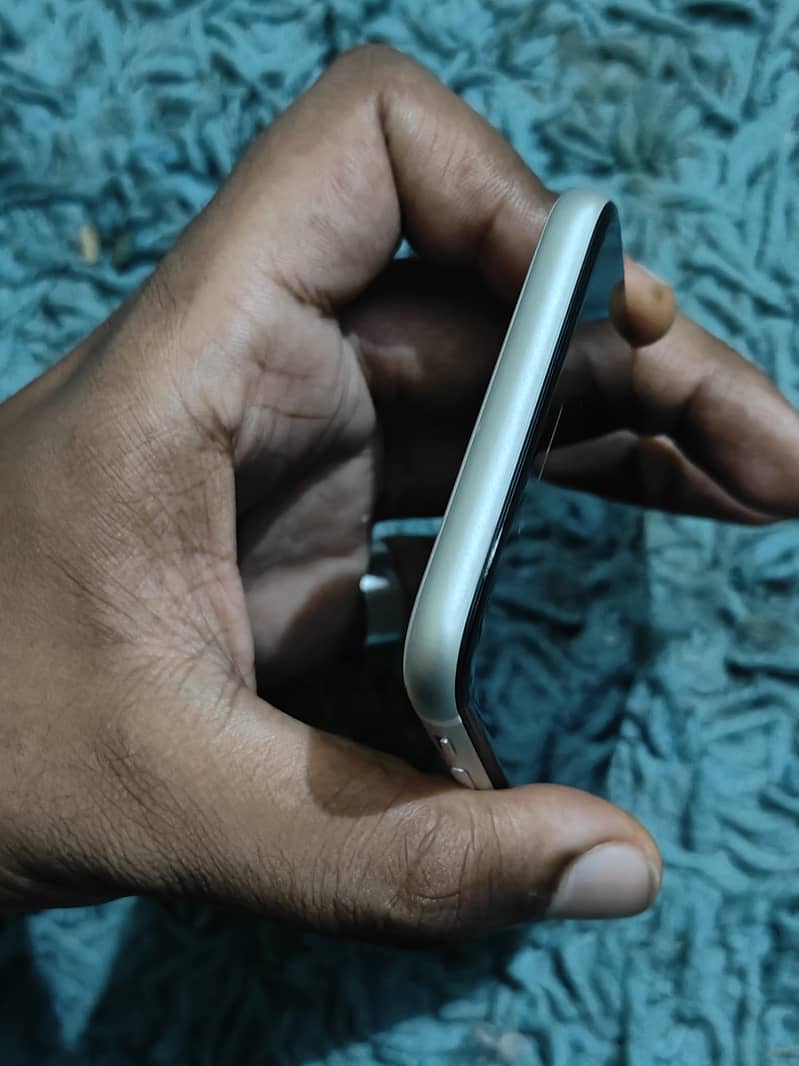 Apple iPhone SE 6