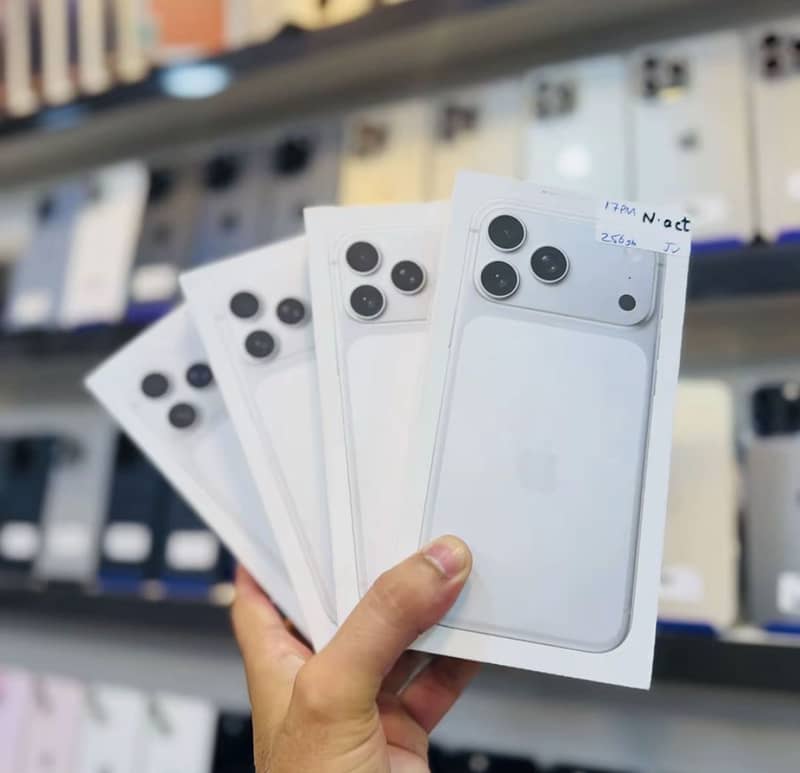 Apple iPhone 18 Pro Max 4