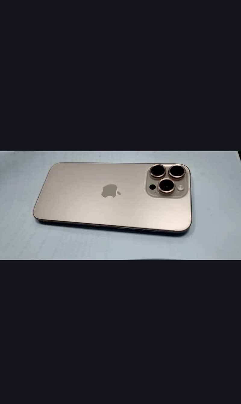 Apple iPhone 16 Pro Max 2