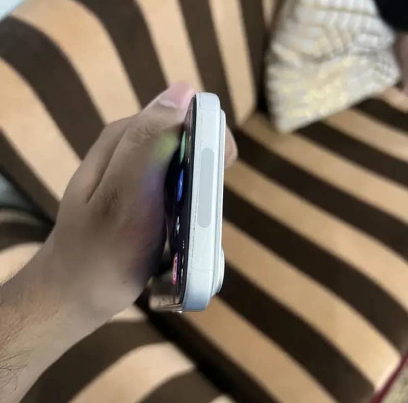 Apple iPhone 17 Pro Max 1