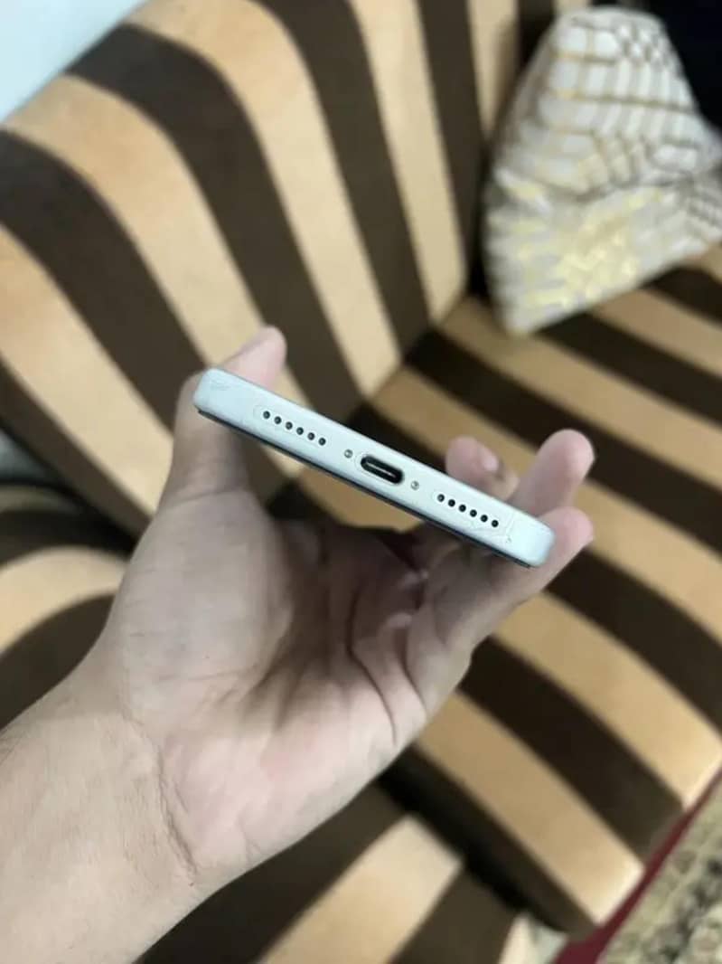 Apple iPhone 17 Pro Max 2