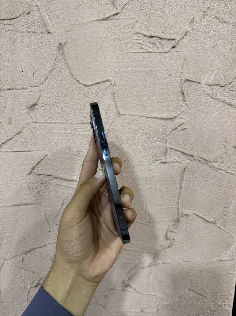 IPHONE 12 PRO 3