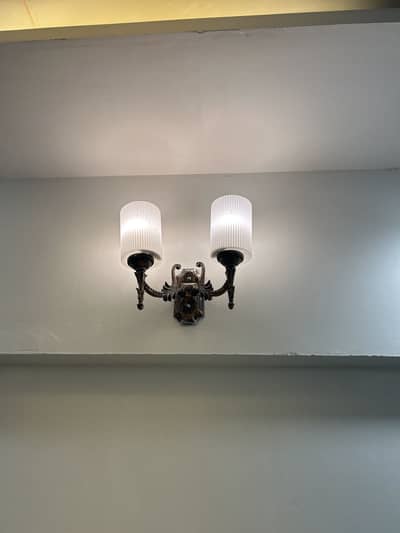 2 Wall lamps