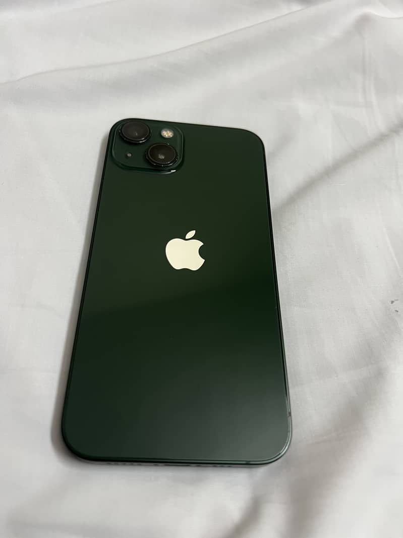 Apple iPhone 13 2