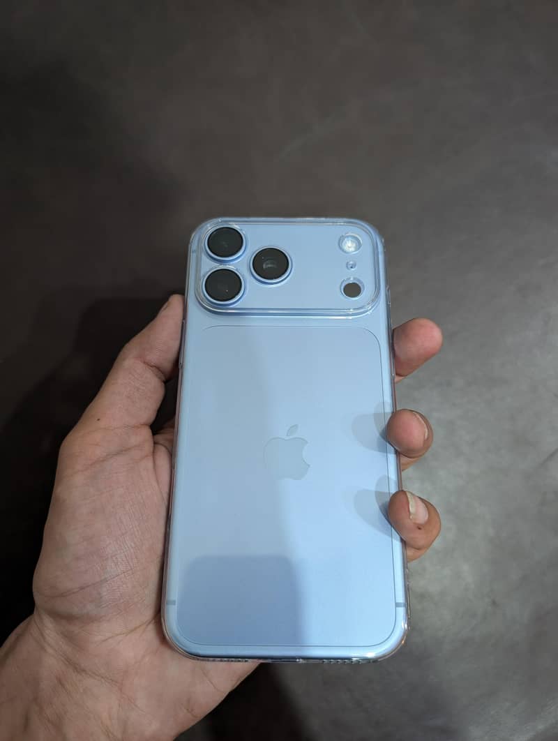 Apple iPhone 18 Pro Max 1