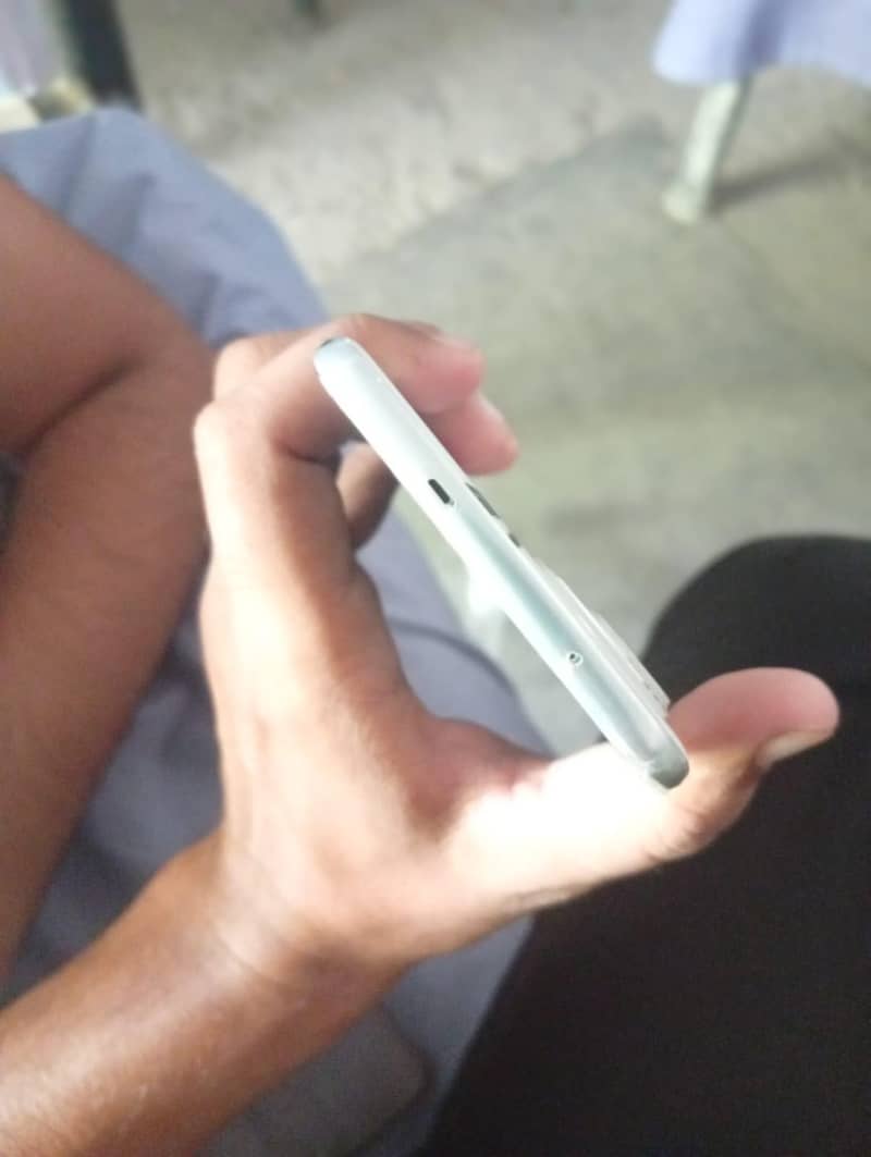 spark 40 pro plus 3