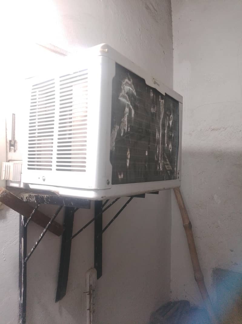 AC inverter 1