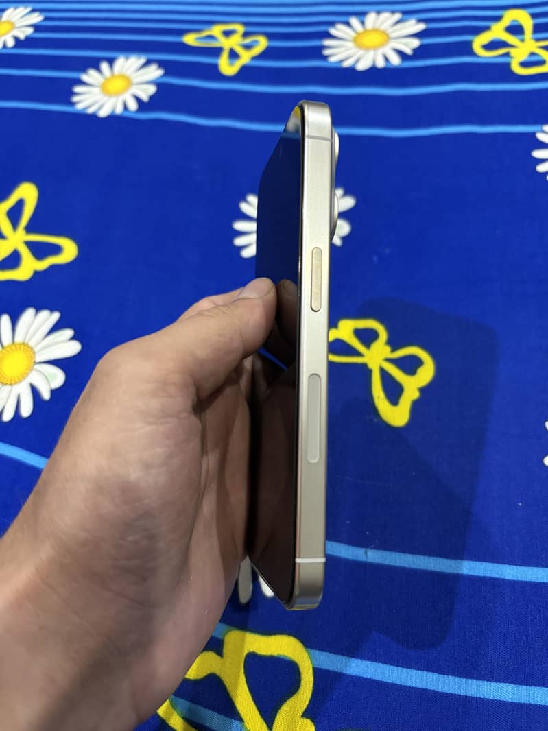 Iphone 15 Pro jv 6