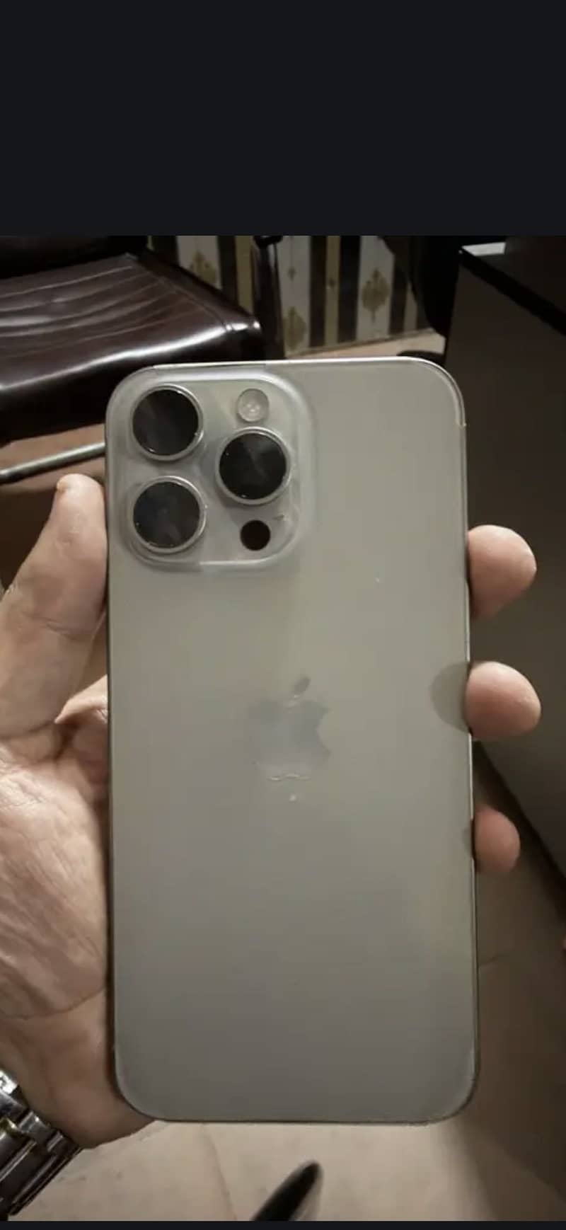Apple iPhone 15 Pro Max 1