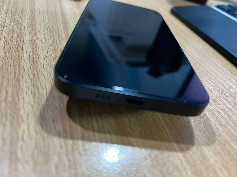 Apple iPhone 12 5