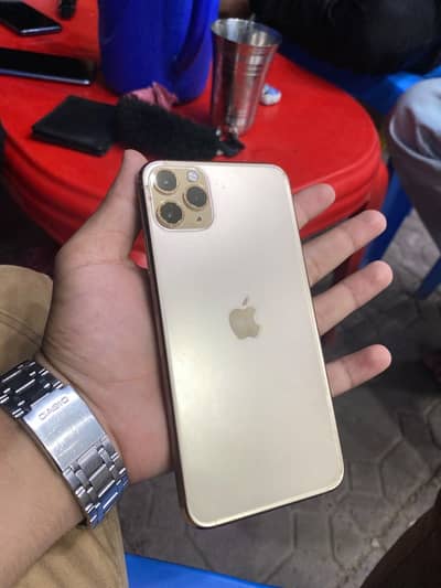 Iphone 11 pro Max Golden