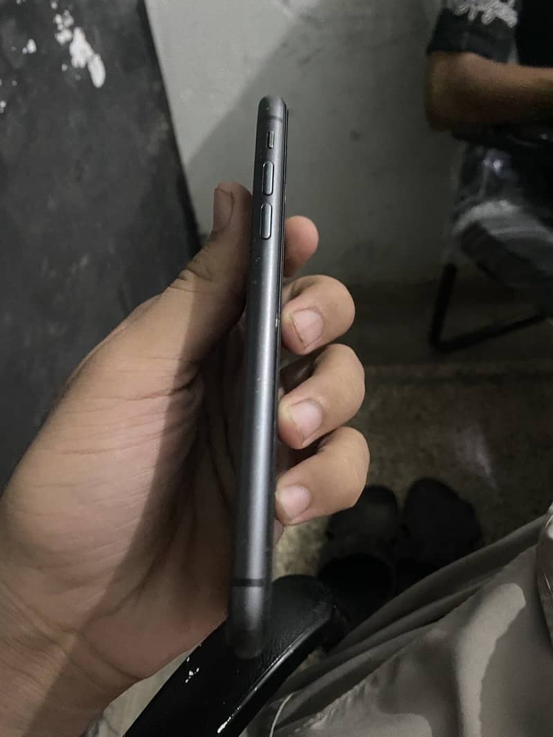 Apple iPhone 11 1