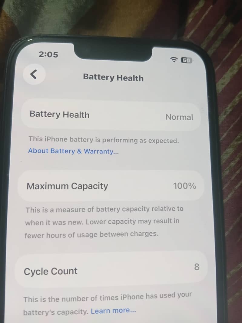 Apple iPhone 16e 2