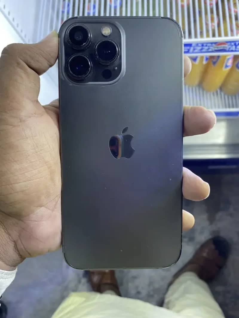 Apple iPhone 13 Pro Max 0