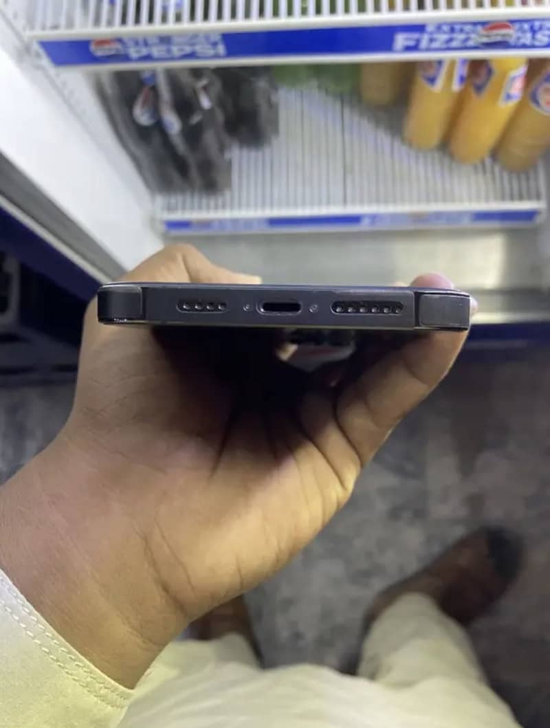 Apple iPhone 13 Pro Max 3