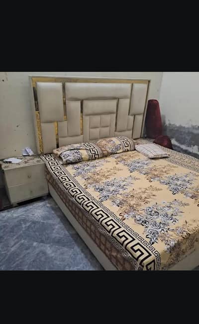 King size bad 2 side tabels and drsing tabel