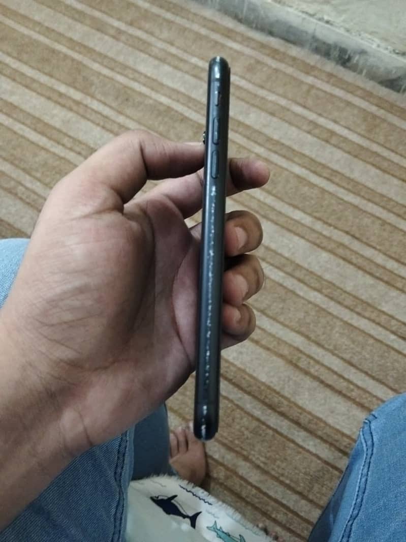 Apple iPhone XR 2