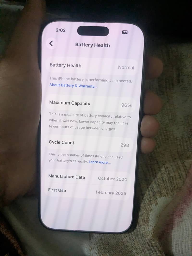 Apple iPhone 16 Pro 2