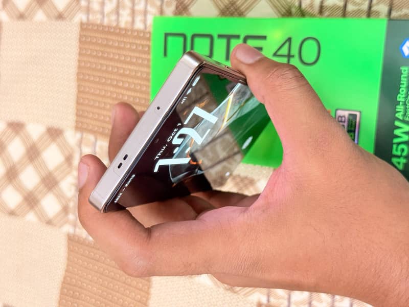 Infinix Note 40 4
