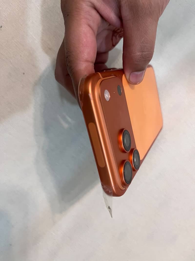 Apple iPhone 17 Pro Max 6