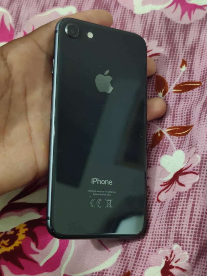 Apple iPhone 8 2