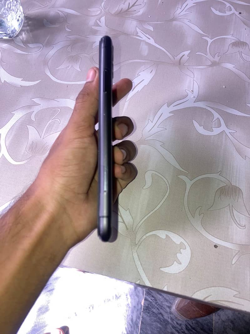 Apple iPhone 11 2