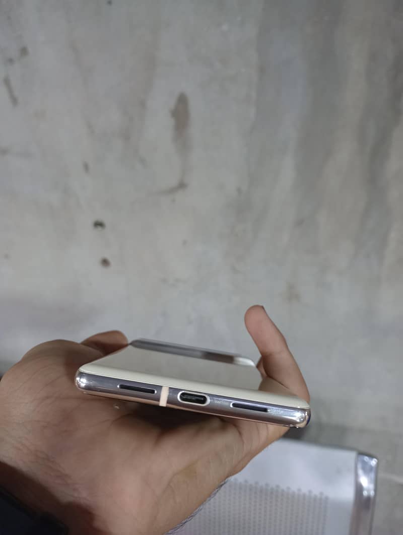 Google Pixel 6 Pro 2