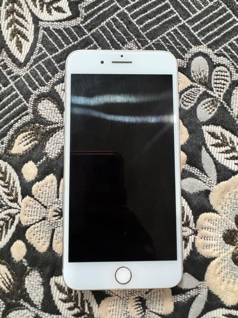 Apple iPhone 8 Plus 1