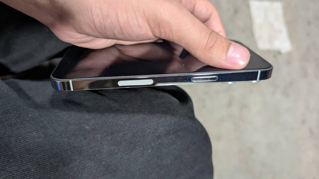 Apple iPhone 14 Pro Max 2