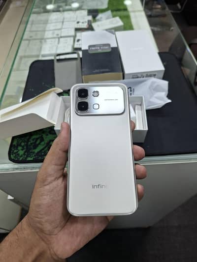 Infinix Note Edge 5G | Lush Condition 8/256 Full Box