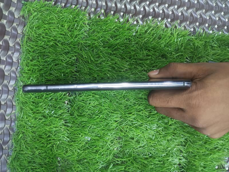One Plus 7T 4