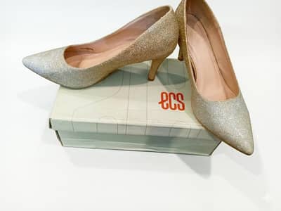 Ecs wedding wear heel size 39