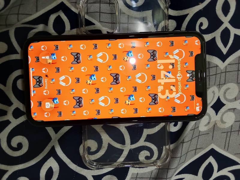 Apple iPhone 11 0