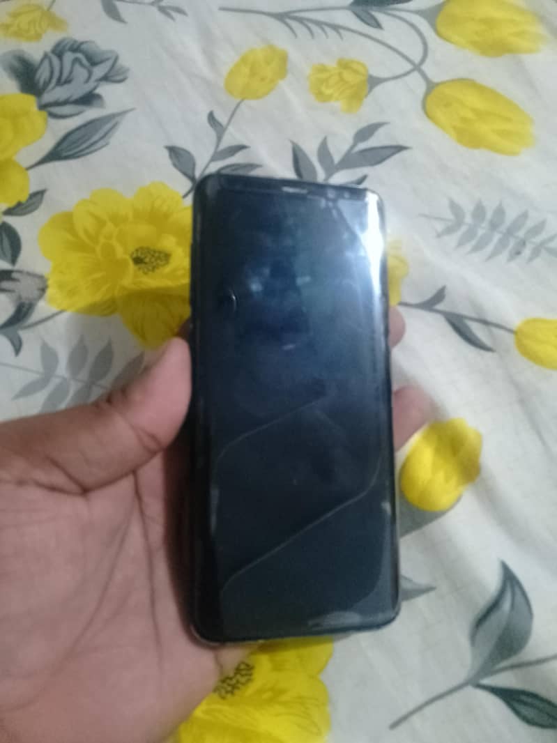 Samsung Mobile S8 4