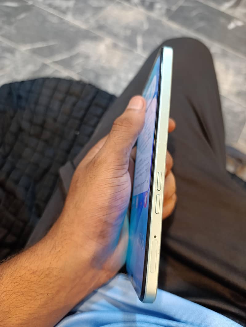 OPPO A57 1