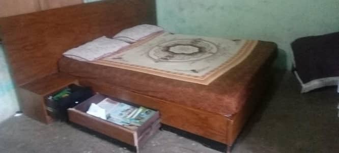 good condition bed darasing for sale  03155443321