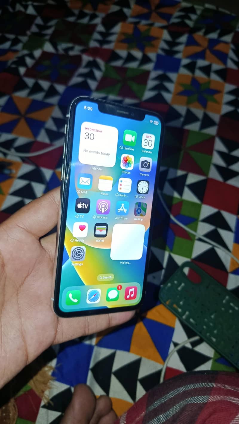 Apple iPhone X 0