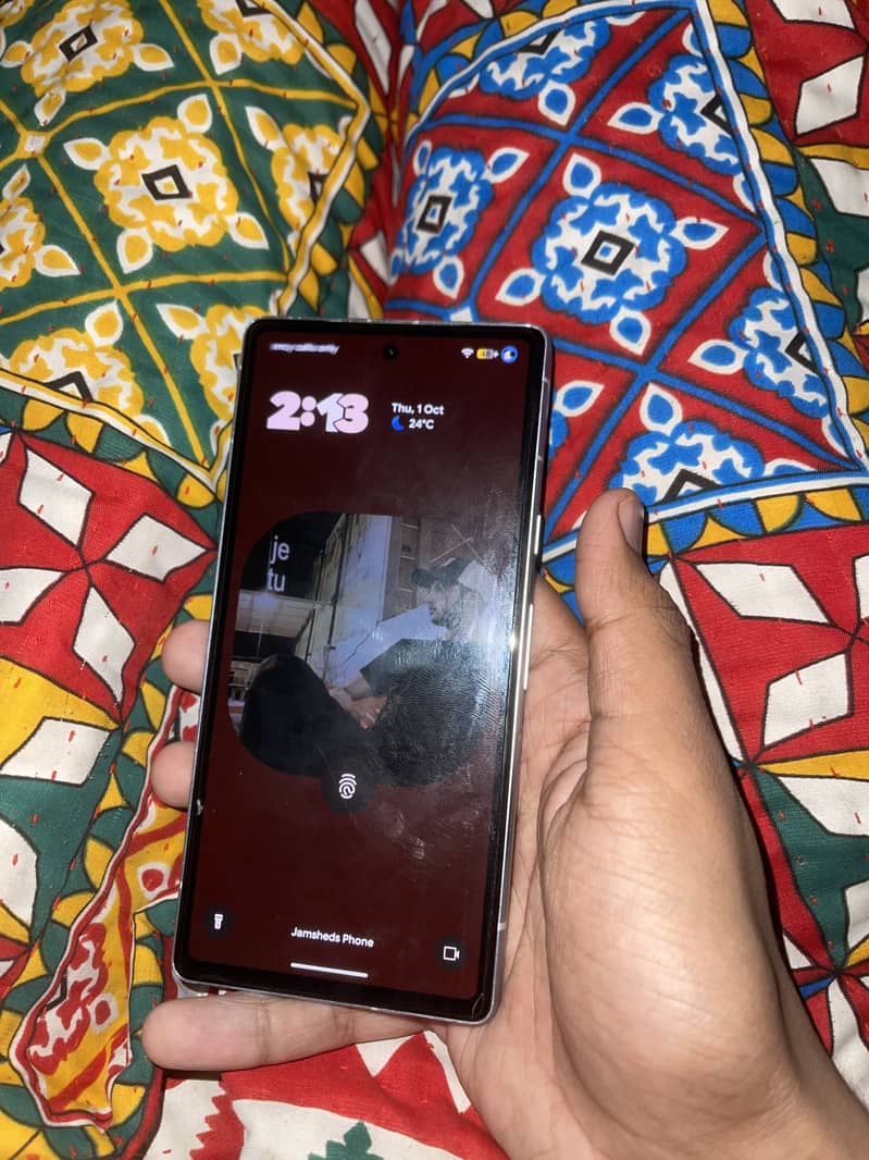 Google Pixel 7a 2