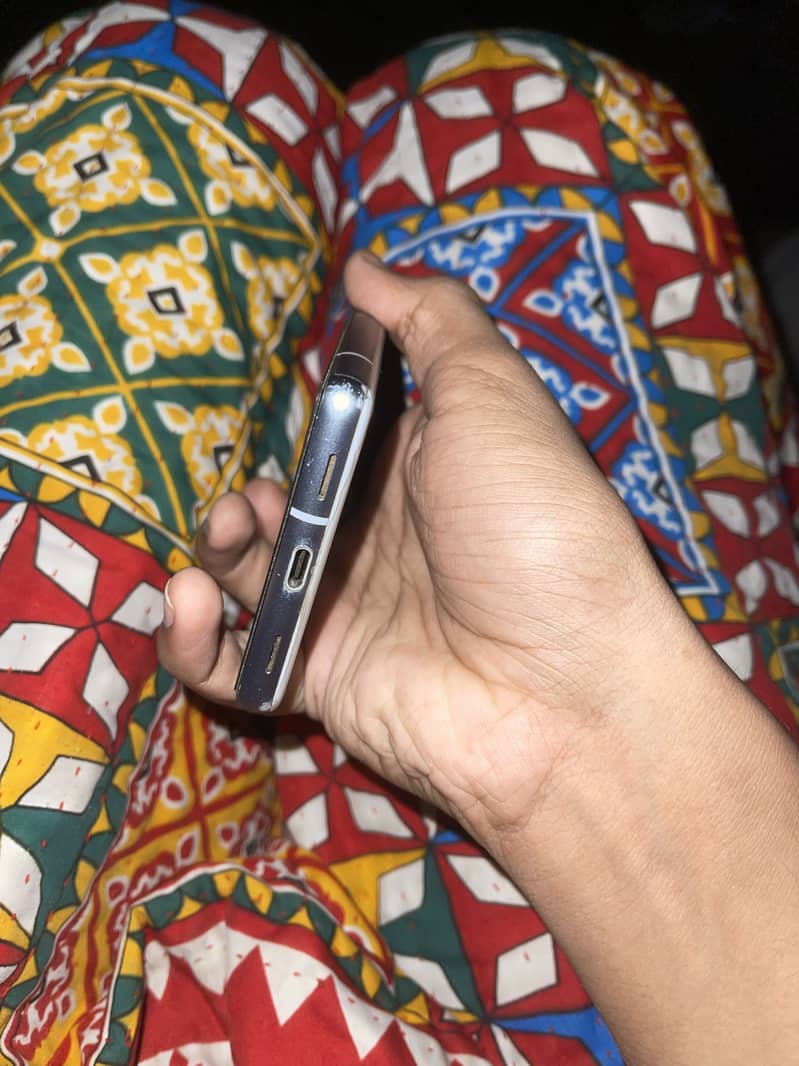 Google Pixel 7a 4
