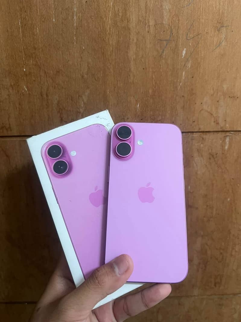 Apple iPhone 16 0