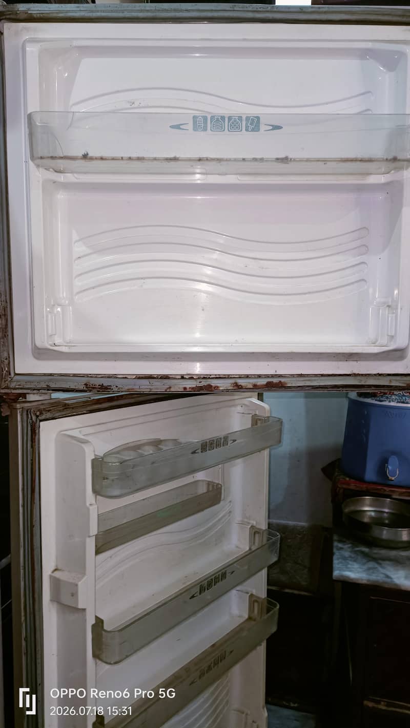 Refrigerator 4