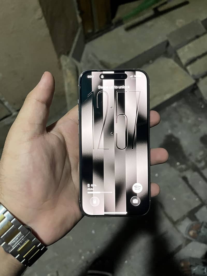 Apple iPhone 15 Pro 3