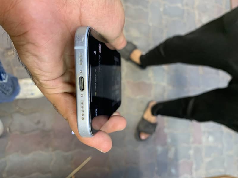 Apple iPhone 15 3