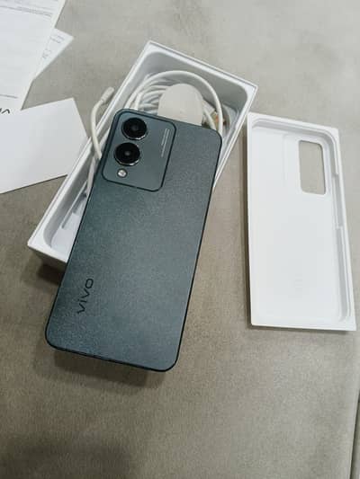 Vivo Y17s (6/128) - 10/8 Condition Genuine Mobile orgnail mobile