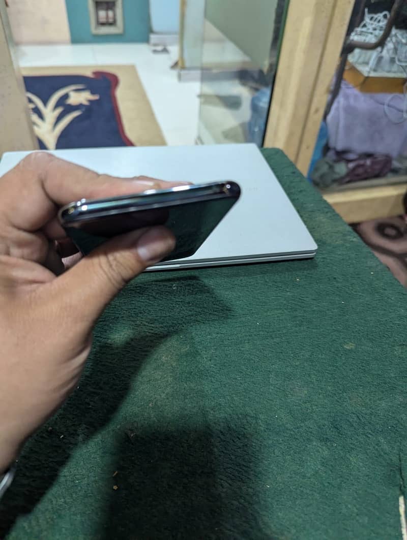 Apple iPhone XS Max 1